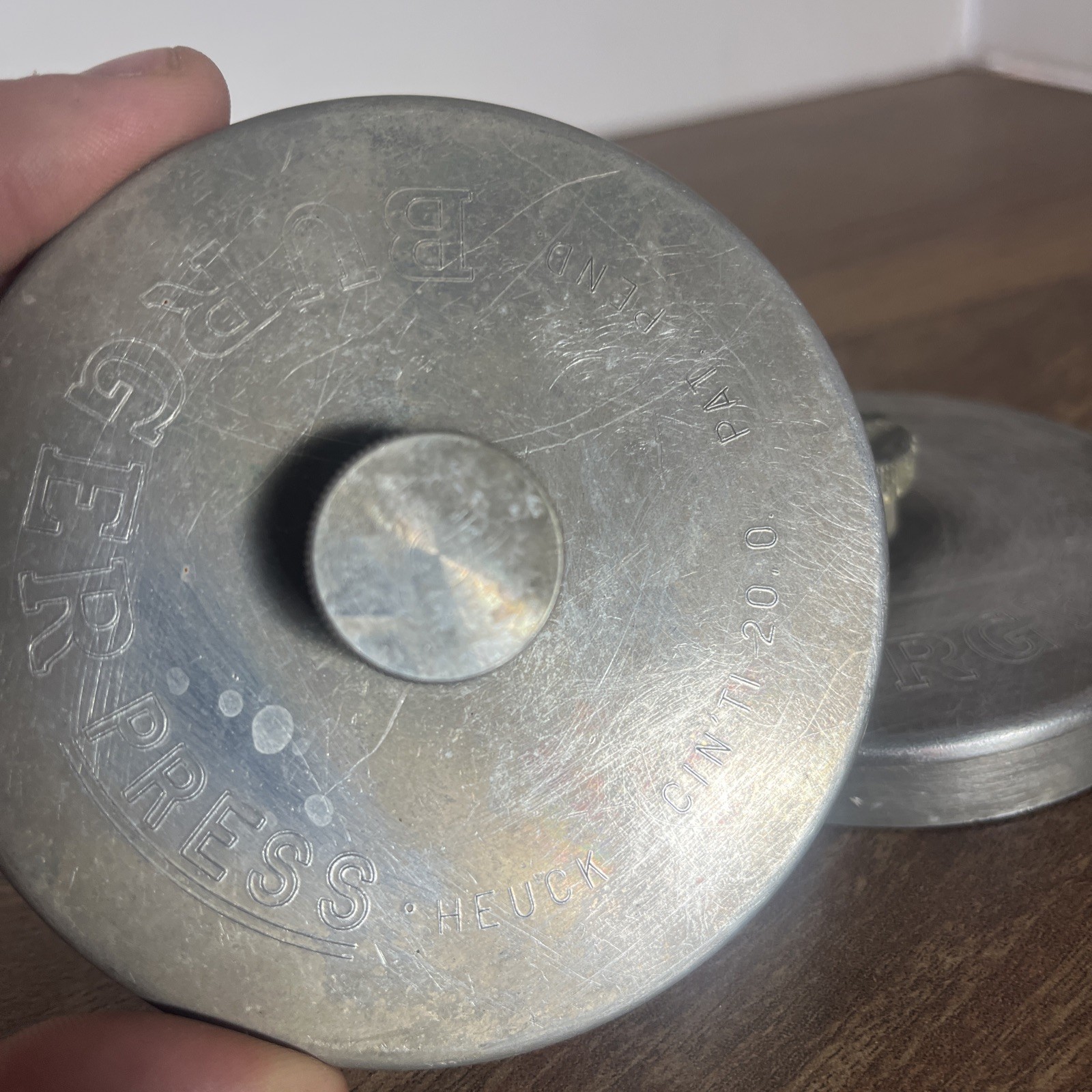 Vintage 1960s Heuck Burger Press Metal CIN'TI 20.0. US Pat D191367 Lot Of 2 gallery