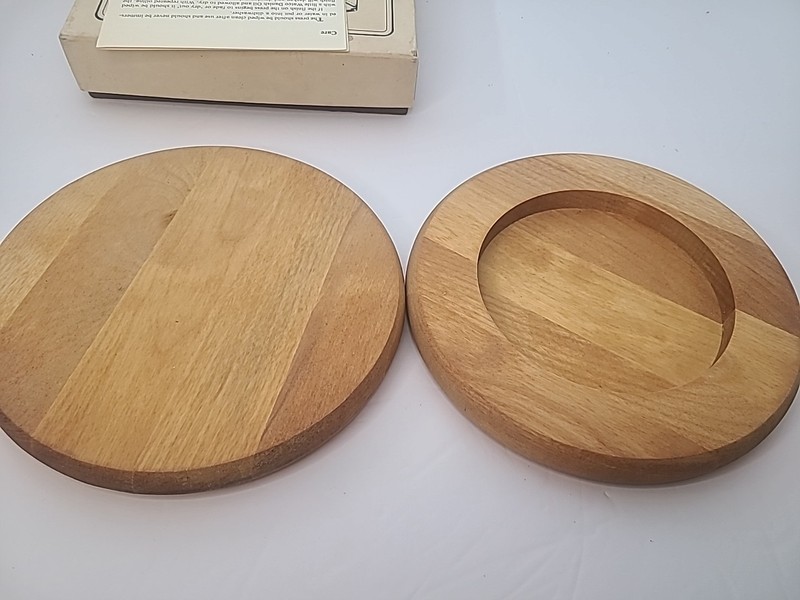 Vintage Needham Model No 2 1983 Wooden Hamburger Press With Original Box/Booklet gallery
