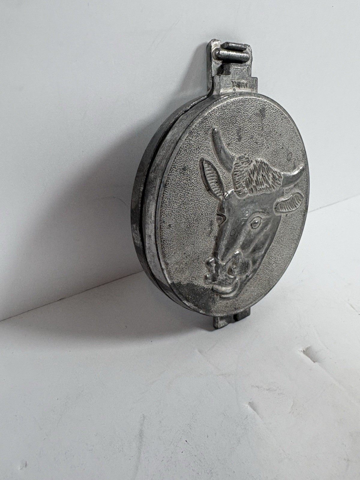 Vintage Bull Head Cast Aluminum Hamburger Meat Patty Press Taiwan 4” Mold gallery