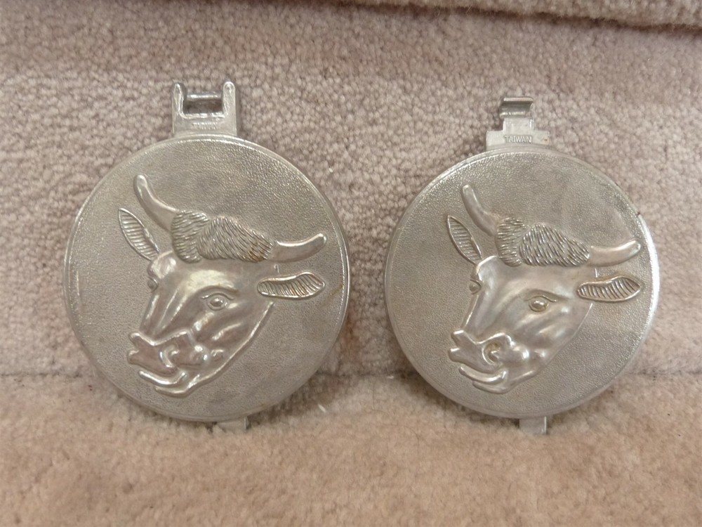 VINTAGE Aluminum Hamburger Mold Press Bull Cow 3.75"D x .5"Thick