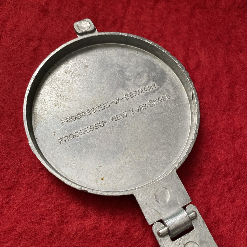Vintage Aluminum PROGRESSUS Meat Press Hamburger Patty Maker No. 9 ~1968 gallery