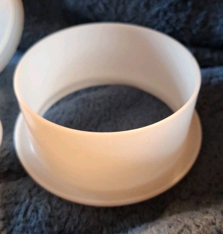 Tupperware #882 4" Hamburger Press, 1 Keeper, Ring, 3 pcs Vtg 70's gallery