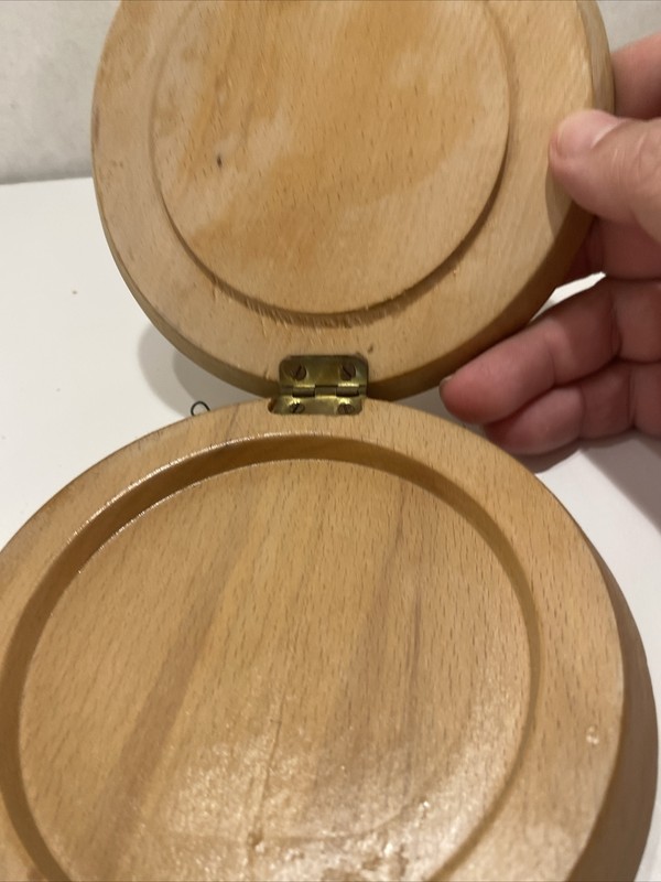 VINTAGE WOODEN HAMBURGER PRESS W/ROOSTER ARTWORK. MADE IN JAPAN. HM gallery
