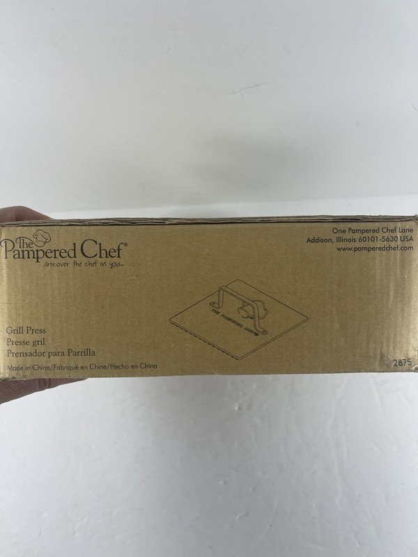 Pampered Chef Grill Press Enamel Coated Cast Iron #2875 New In Box 8.5”x 8.5” Sq gallery