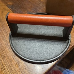 Fire grill Heavy Duty Cast Iron Burger Press- New In Box- 7”