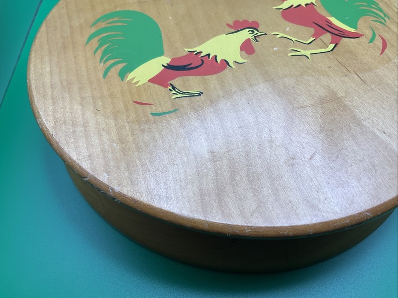 5 Inch Wood Hinged Hamburger or Tortilla Press Cock Fighting Roosters Vintage gallery
