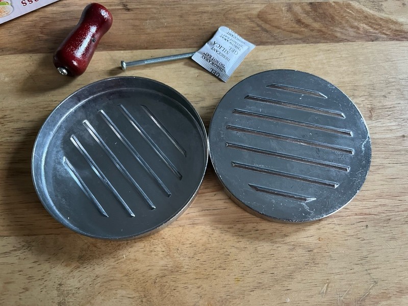 Nonstick Cast Aluminum Burger Press with Wood Handle 4.5” Patty Maker New gallery