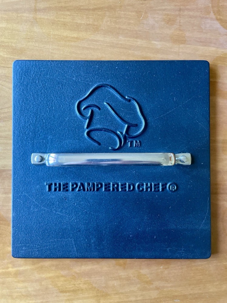 Pampered Chef Grill Press #2875 Cast Iron 8.5” Sq Searing Tool