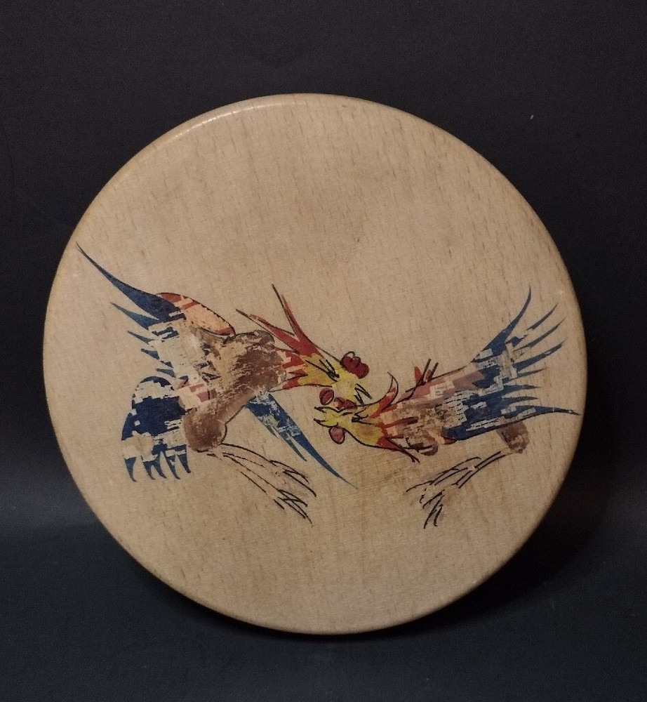 VINTAGE WOOD HAMBURGER PRESS FIGHTING ROOSTERS KITCHEN DECOR FOLK ART