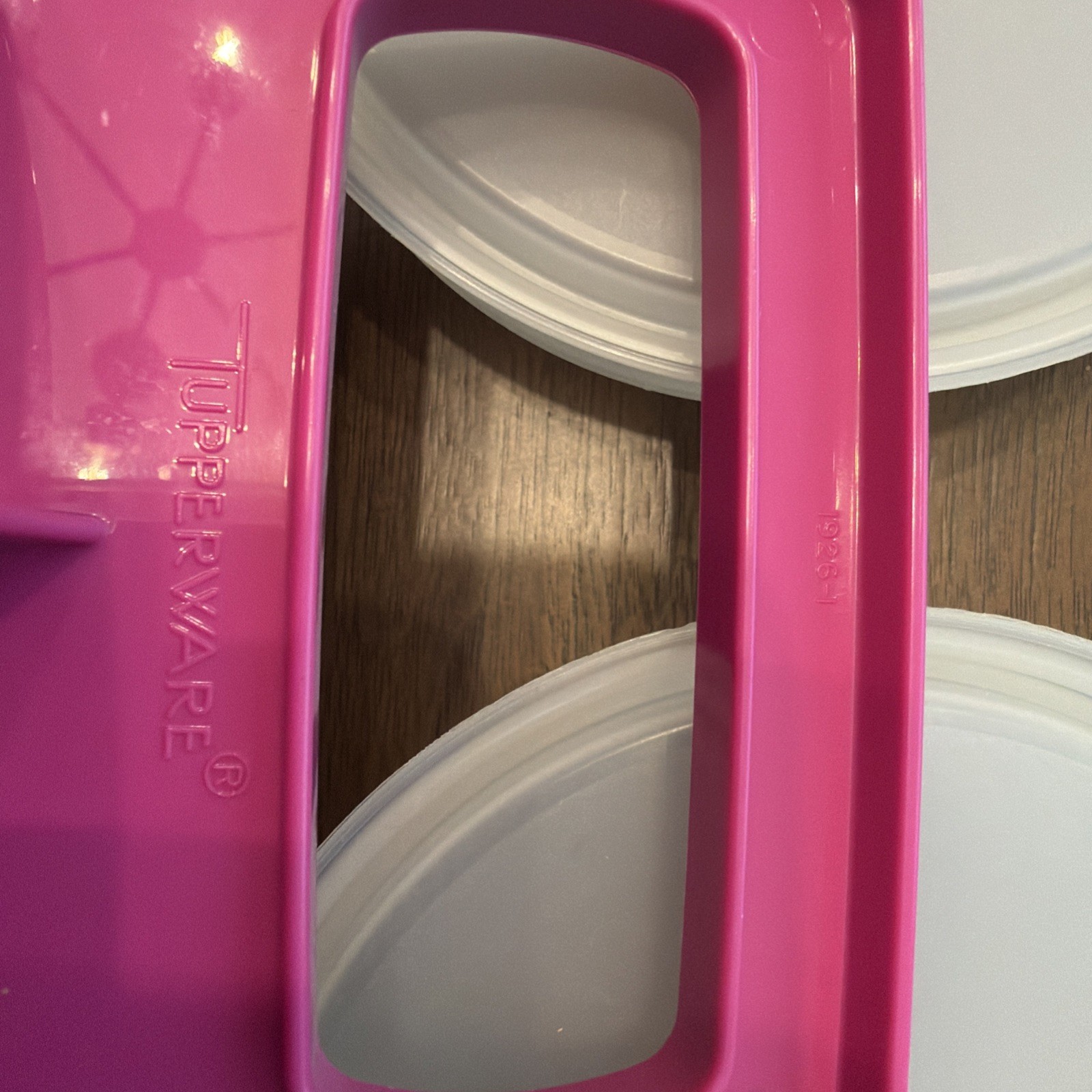 Tupperware Hamburger Patty Press & Keeper Set 1927-5 Cosmic Purple & White gallery