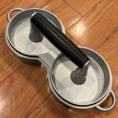 Brand New Crate And Barrel Burger Press – With Stickers And Never Used! (#T2)