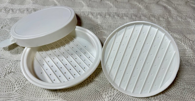 White Plastic Single Non-Stick Burger Press, Large 6 Inch gallery