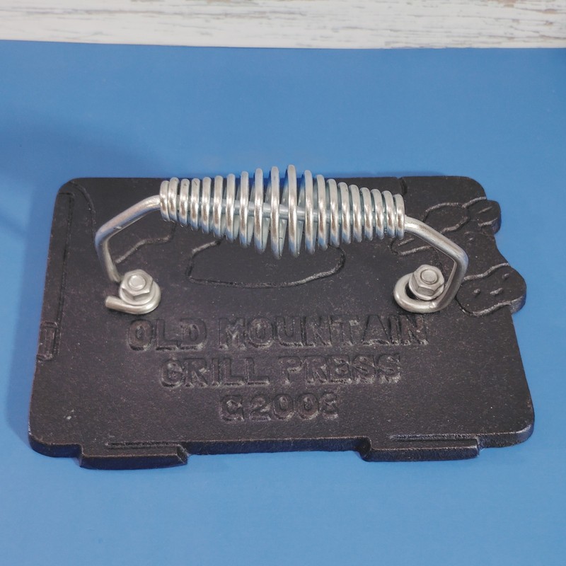 Old Mountain Cow Press 7" Rectangle Cast Iron Smash Grill W/ Coil Handle C2008 gallery