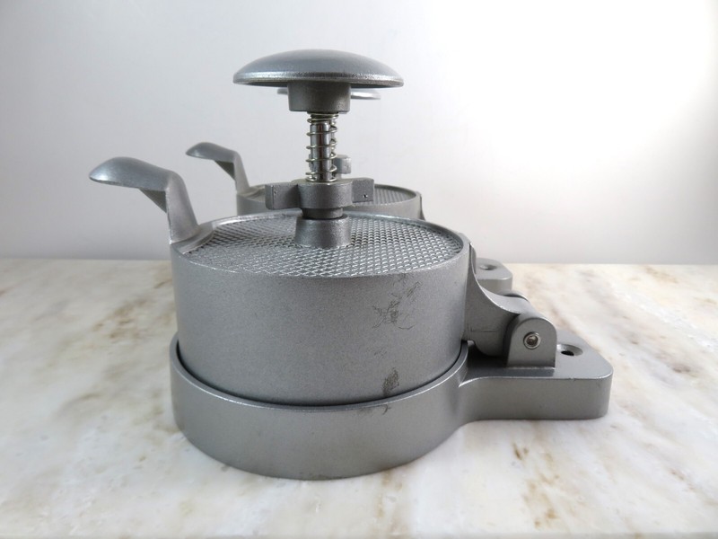 Weston Double Burger Press Adjustable Thickness Compacting Ejector Heavy Duty gallery