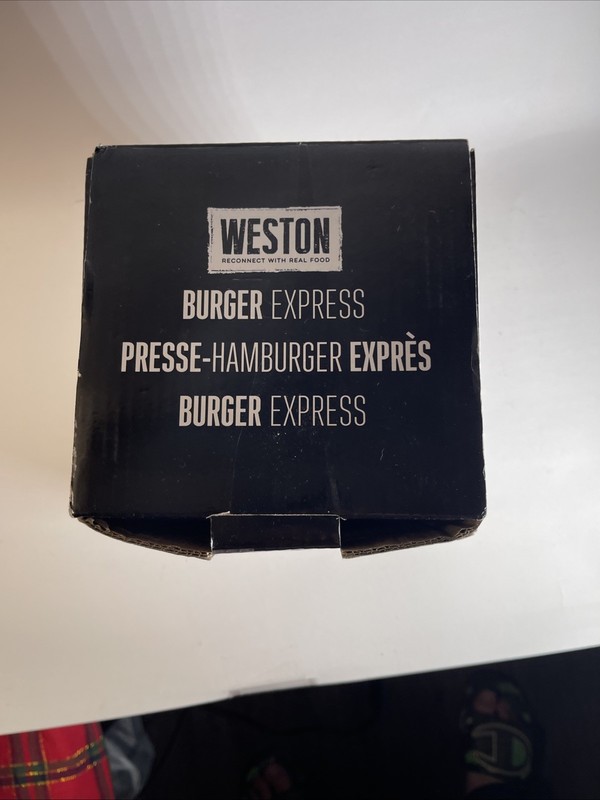 Weston Hamburger Press Makes 4 1/2" Single Patty Adjustable Non-Stick gallery