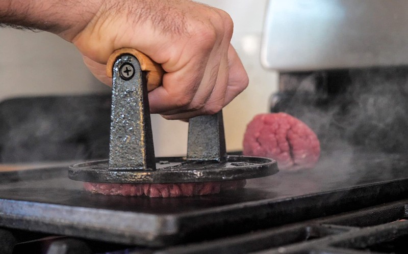 The Burger Smasher™ PreSeasoned Heavy Duty Cast Iron Smash Burger Press Kit ... gallery