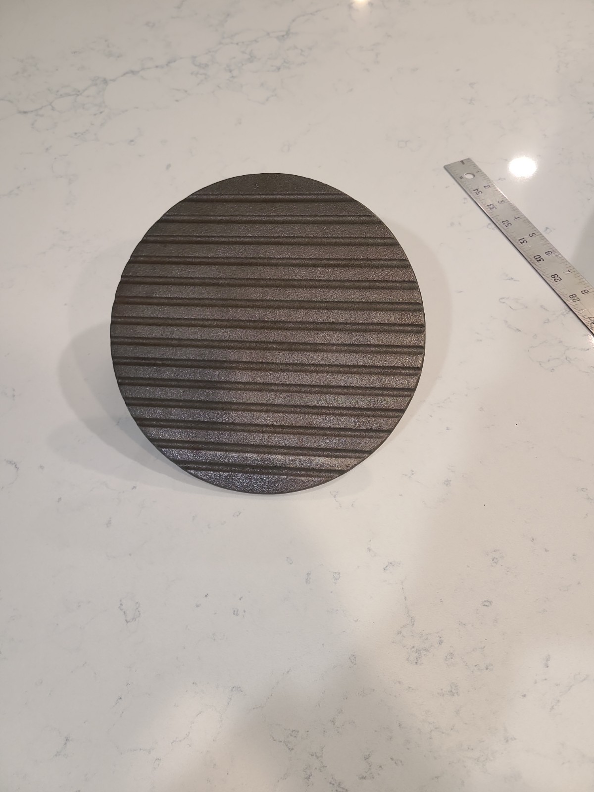 Bellemain Bacon Press 8.5in Round Heavy-duty Cast Iron Grill Press for Perfectly gallery