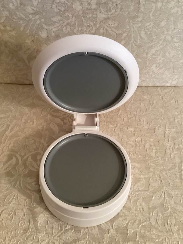 PAMPERED CHEF ONE PIECE HAMBURGER PRESS, RETIRED gallery