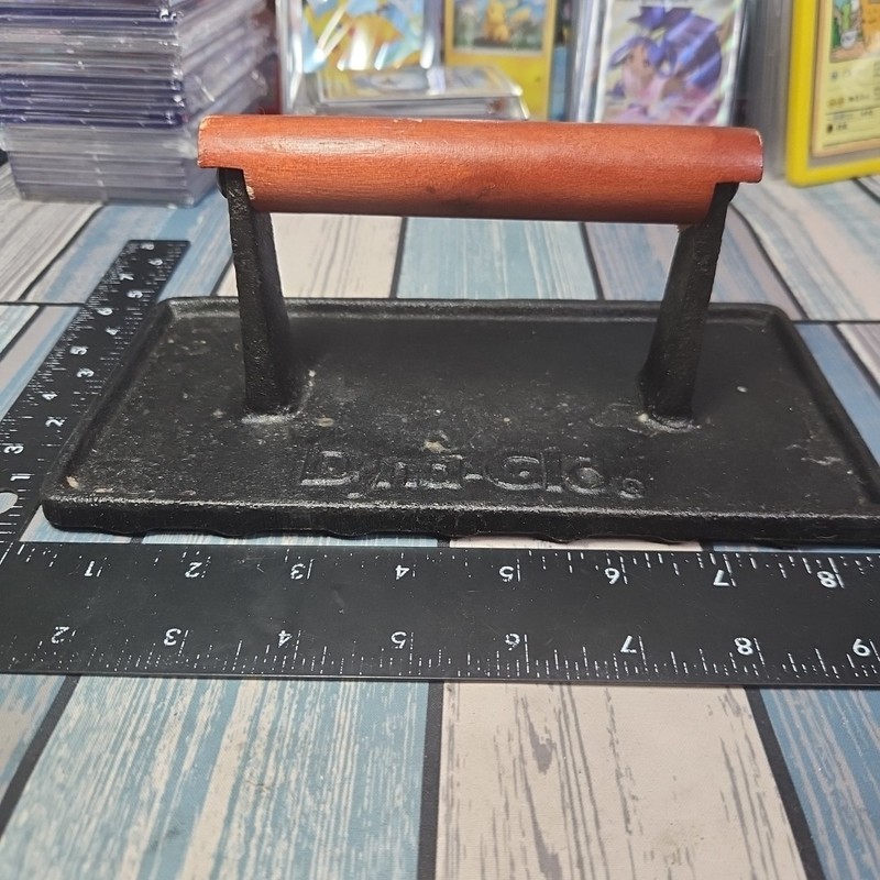 DYNA GLO Cast Iron Steak Press Bacon Weight BBQ Hamburger Grill Mark Meat Press gallery