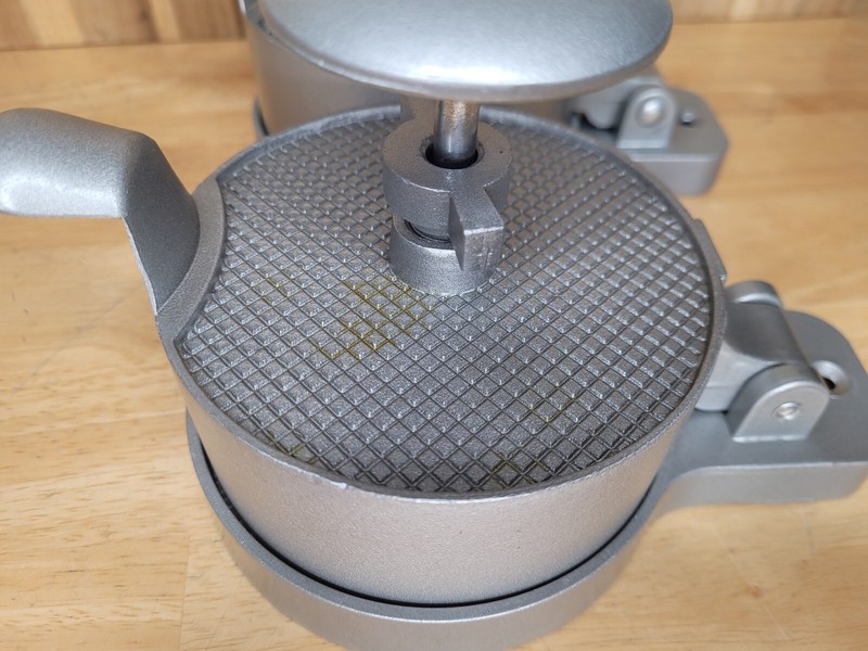 Weston Double Burger Maker Express W/Compacting, Ejector Button Heavy Duty gallery