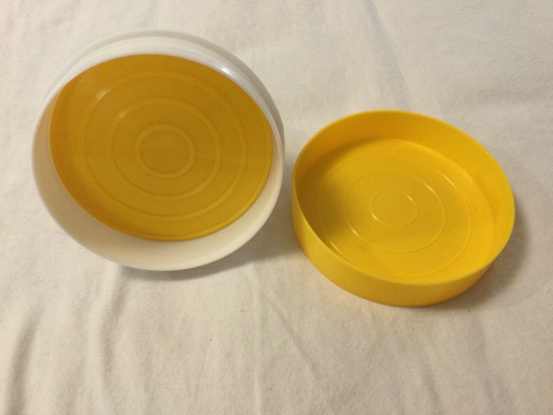 UNBRANDED 4-1/4" PLASTIC ADJUSTABLE HAMBURGER PRESS Yellow & White gallery