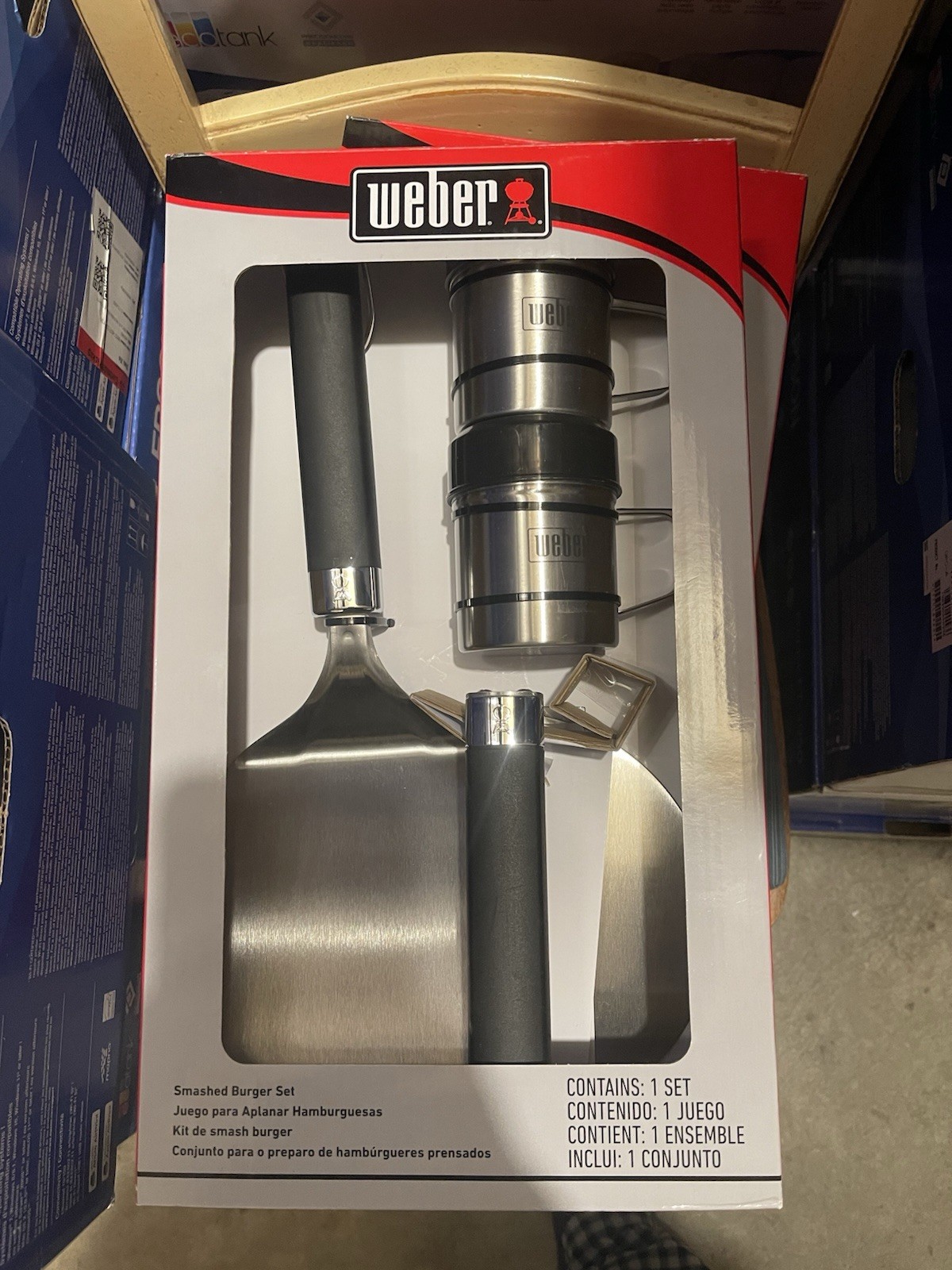 Weber Griddle Smashed Burger Set (New in box) gallery
