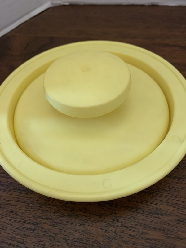 Vtg Robinson’s Burger Press Meat Tastee Rings Foley Alabama USA Yellow gallery