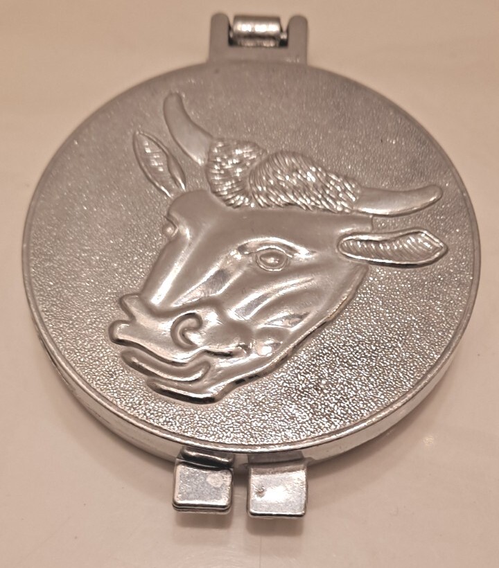 ALUMINUM 3.5” Hamburger Press Patty-Maker Meat Mold COW Bull Taiwan