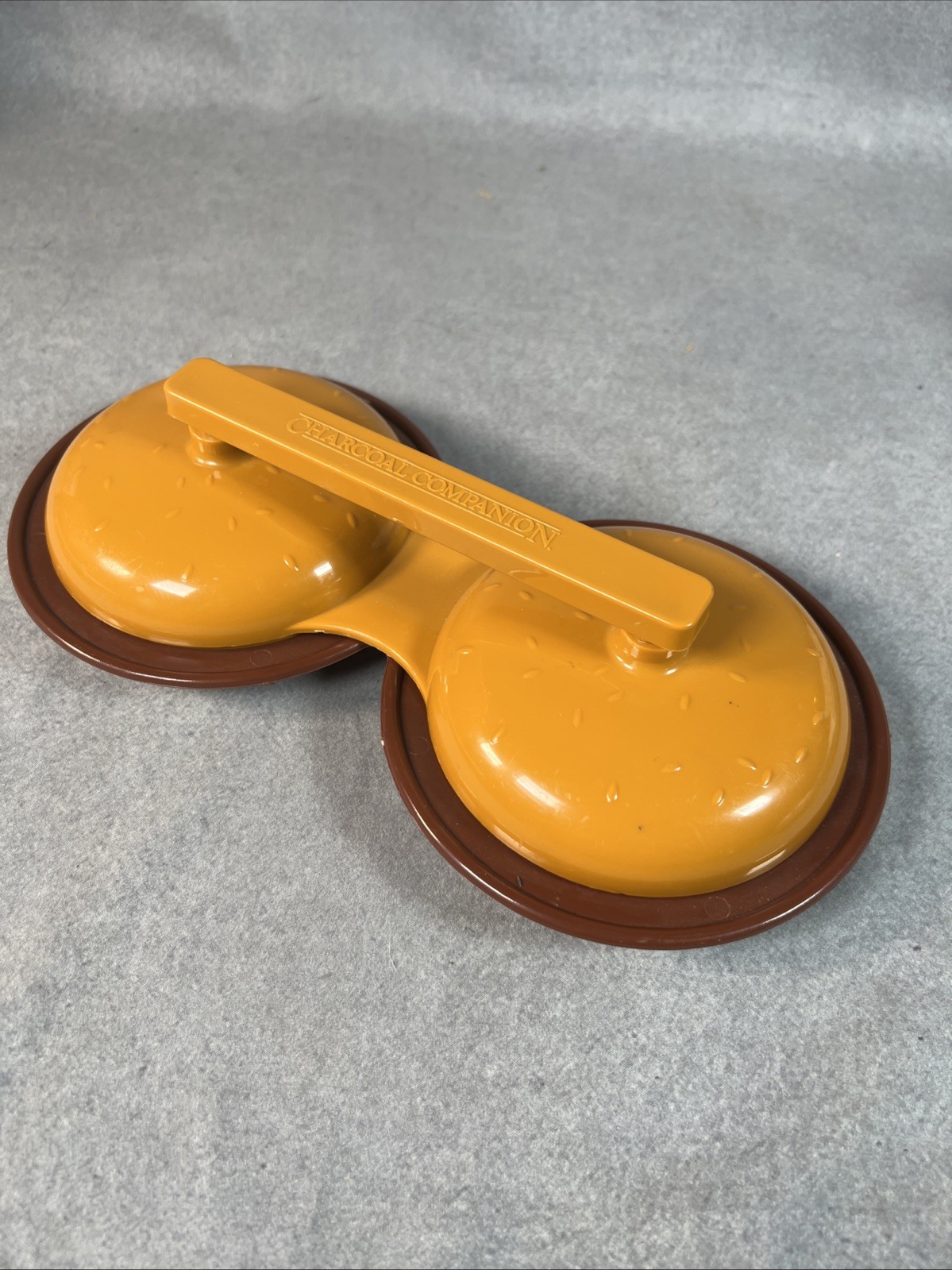 Charcoal Companion Double Hamburger Press Mold 2005 Burger 4.5 Circular Patties gallery