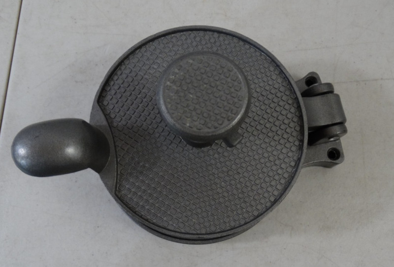 Single Adjustable Thickness Hamburger Press Heavy Duty Cast Aluminum Patty Maker gallery