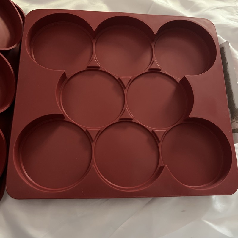 Crofton Burger Master Mold Innovative 8-in-1 Burger Press & Freezer Container gallery