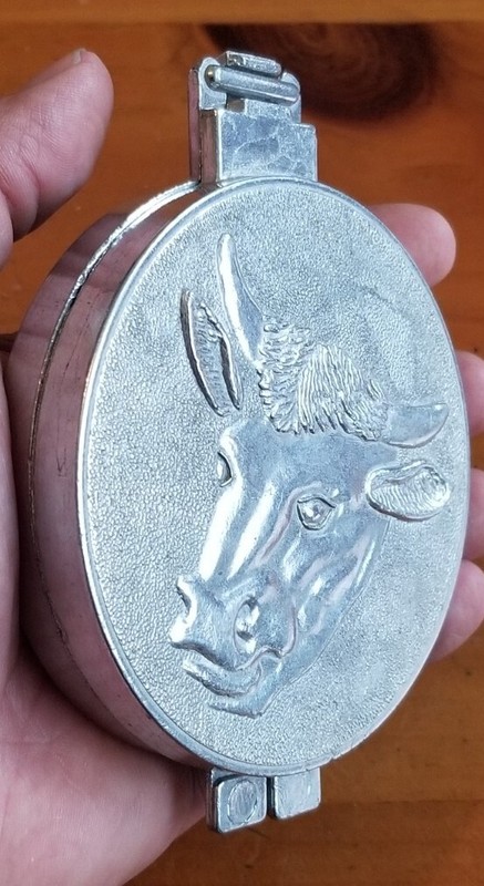 Vintage ALUMINUM 3.5” Hamburger Press Patty-Maker Meat Mold COW Bull Taiwan gallery