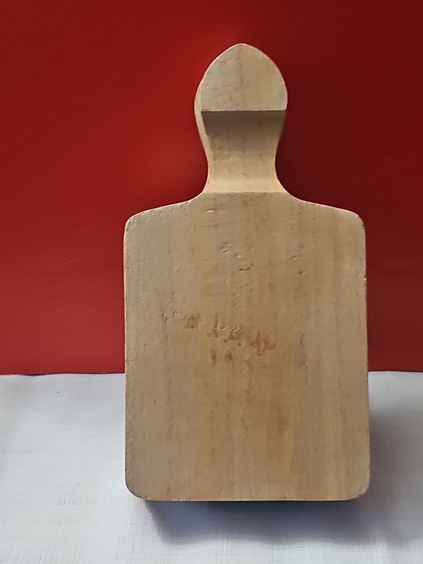 VINTAGE Wooden Meatball Press for 6 meatballs / decorative / cutting board gallery