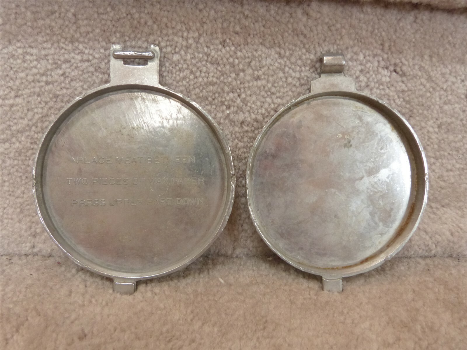 VINTAGE Aluminum Hamburger Mold Press Bull Cow 3.75"D x .5"Thick gallery