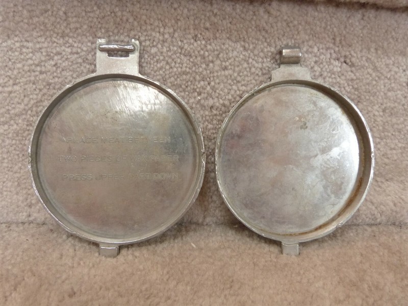 VINTAGE Aluminum Hamburger Mold Press Bull Cow 3.75"D x .5"Thick gallery
