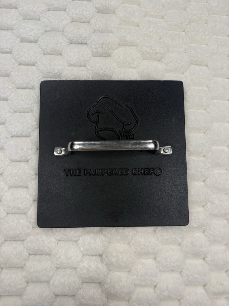 VTG (2006) Pampered Chef Heavy Duty Cast Iron 8 1/2" Square Grill Press #2875