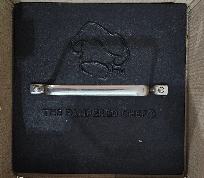 Pampered Chef Cast Iron Grill Press Burgers Panini Sandwiches #2875 NEW gallery