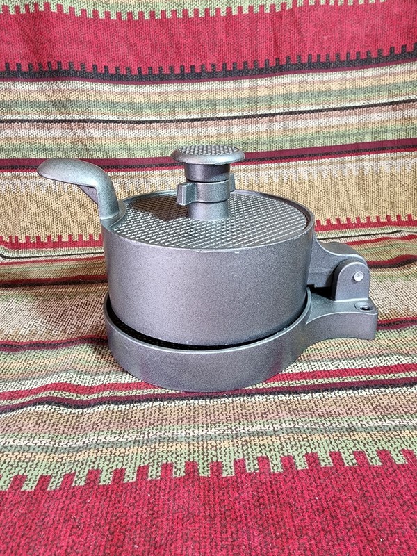 Weston Burger Hamburger Press Makes 4 1/2" Patties 1/4lb To 3/4lb Non-stick Cast gallery
