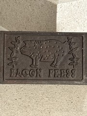 Cast Iron Bacon Press Grill Press Wood Handle Deer Hunting Burger Press