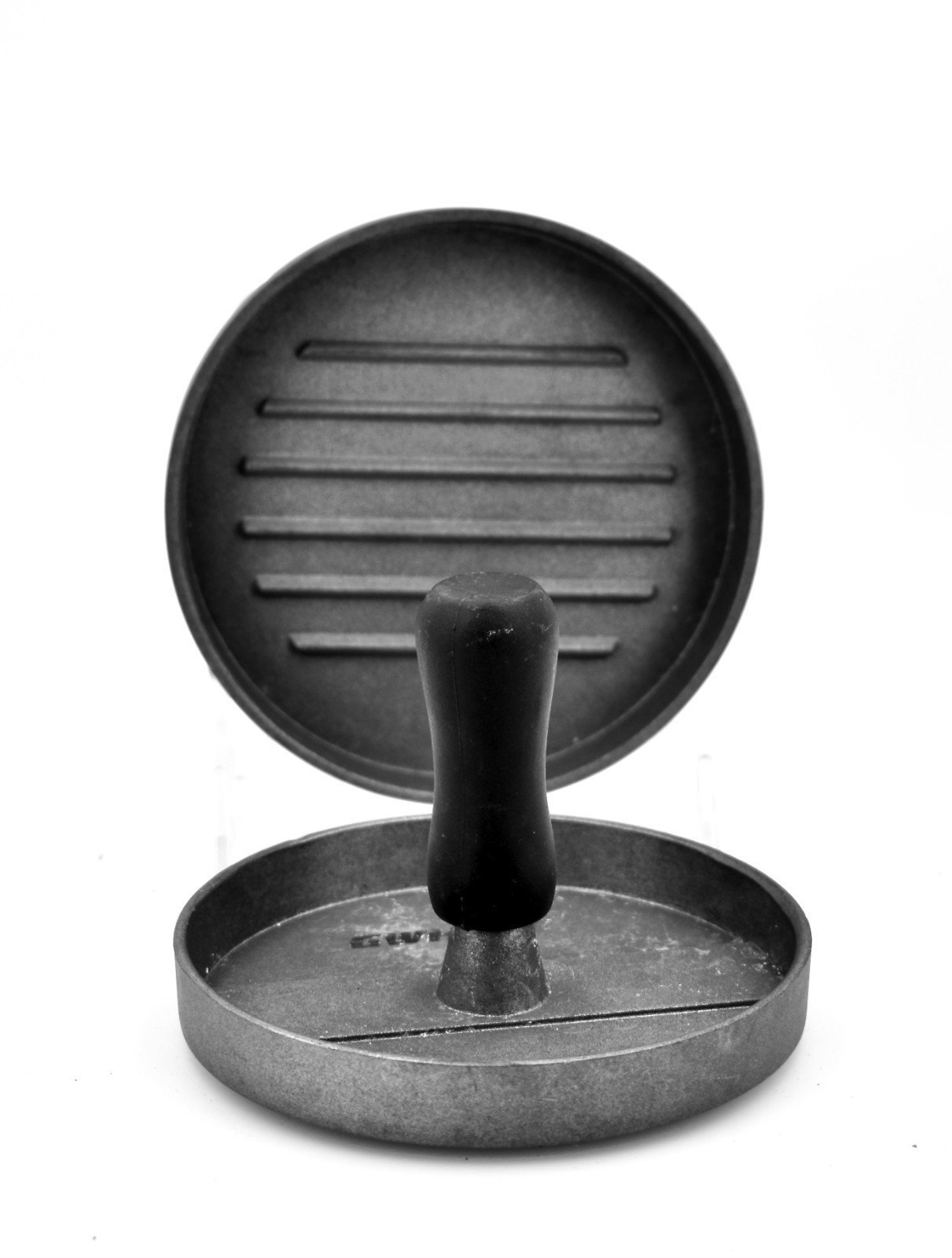 Gwhole Hamburger Press&Paper Sheets,Cast Iron,Wood Handle,Ribbed Press,Paper,5"d gallery