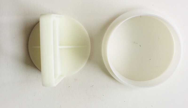 ONE HAMBURGER PRESS/ Burger Press Patty Maker Size 3.8"D White/Plastic gallery