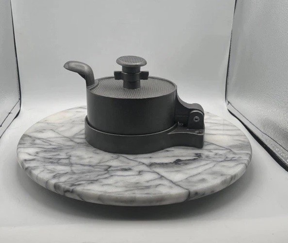4in1BurgerPressbyShape+Store and a regular burger press seepics BURGER PRESS LOT gallery