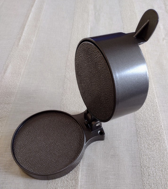 Weston Single Burger Press For 4 1/2" Diameter Patties 1/4" to 1 1/4" Thickness gallery