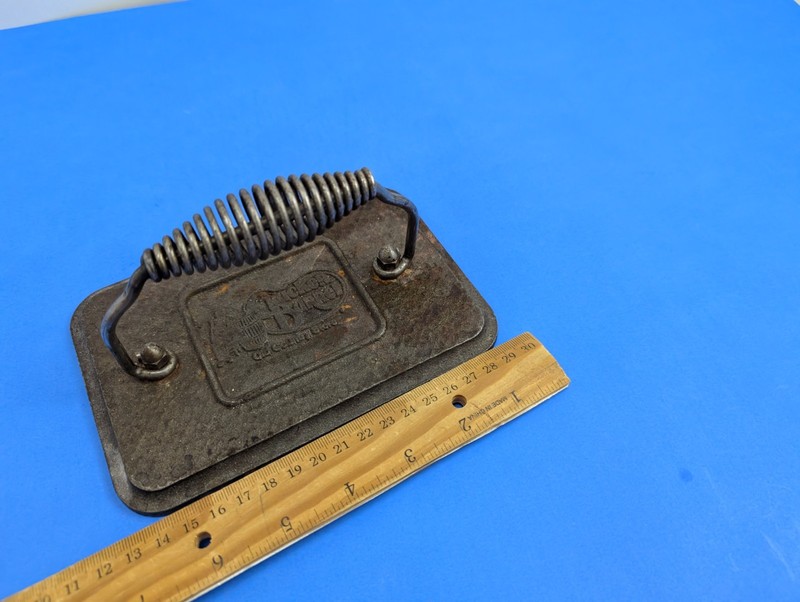 Vintage Cracker Barrel Cast Iron Meat Burger Press Flat Iron OLD LOGO gallery