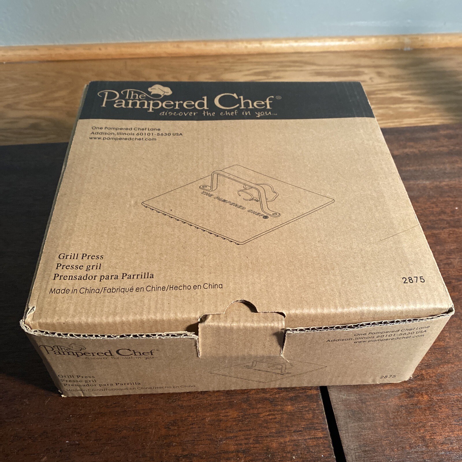The Pampered Chef NEW in Original Box Grill Press #2875,Burgers/Panini,Cast Iron gallery