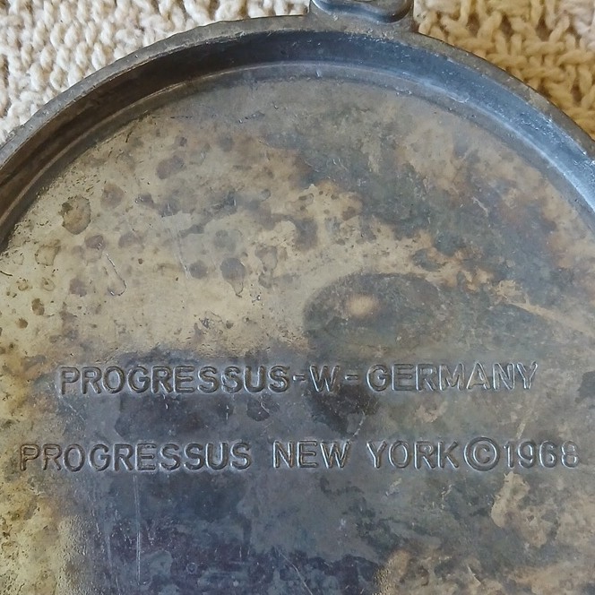 Vintage 1968 Progressus Progressus-W 4" Burger Patty Press, Silver gallery