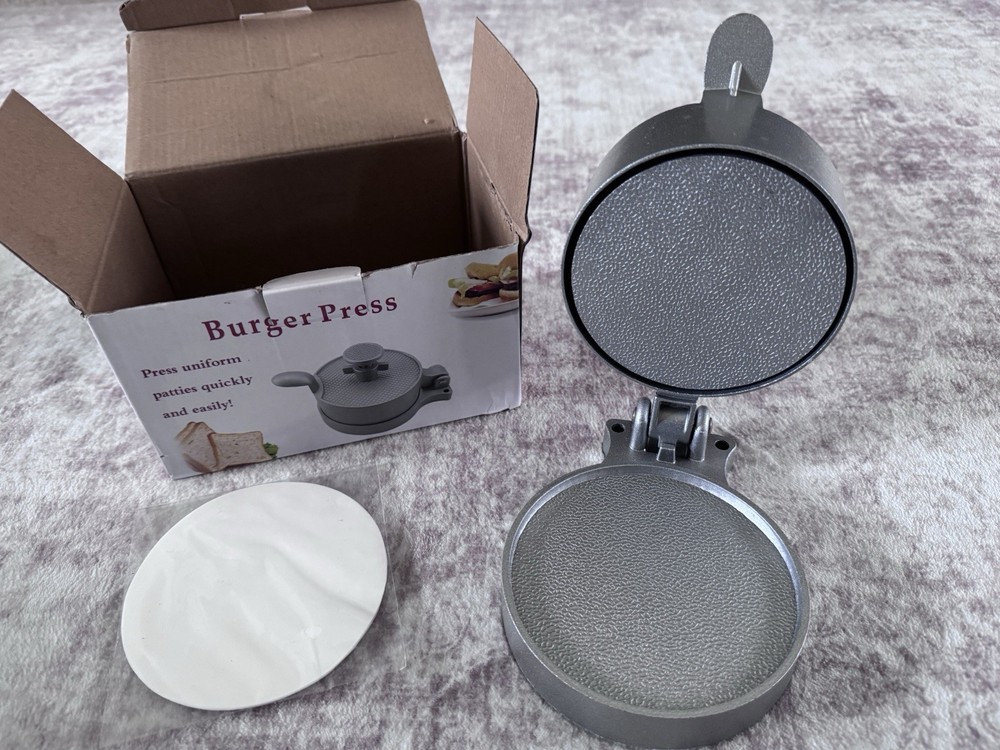 Adjustable Aluminum Burger Press Patty Maker 1/4lb to 3/4lb - Includes Papers