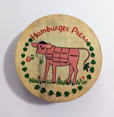 Vtg Wooden Hamburger Patty Press – Cow Painted Kitchen Tool – Granycore Animal