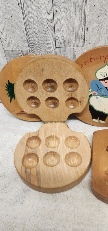 Lot Of 5 Vintage Wooden Hamburger & meatball Presses gallery
