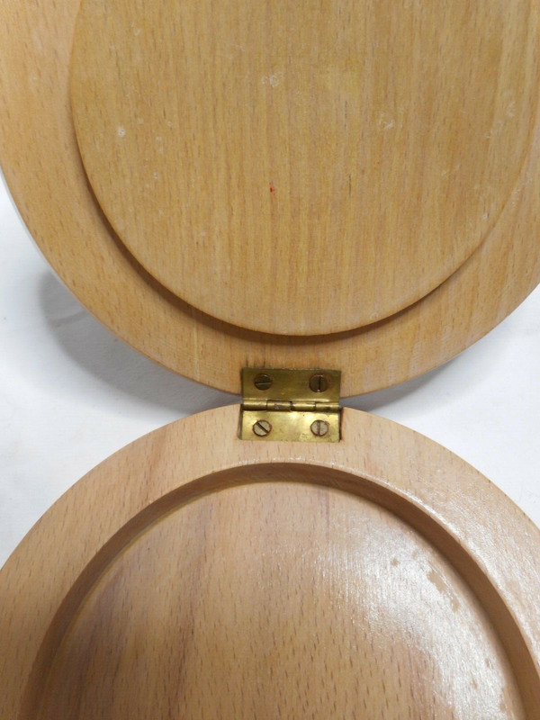 TRANSCO Round Wooden Hamburger Press Roosters Fighting Hinged MCM Japan gallery